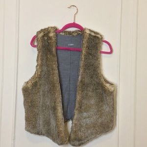Aerie Faux Fur Vest